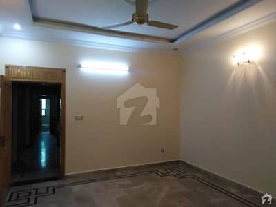 Centrally Located Upper Portion Available In I-8 For Rent Centrally Located Upper Portion Available In I-8 For Rent
