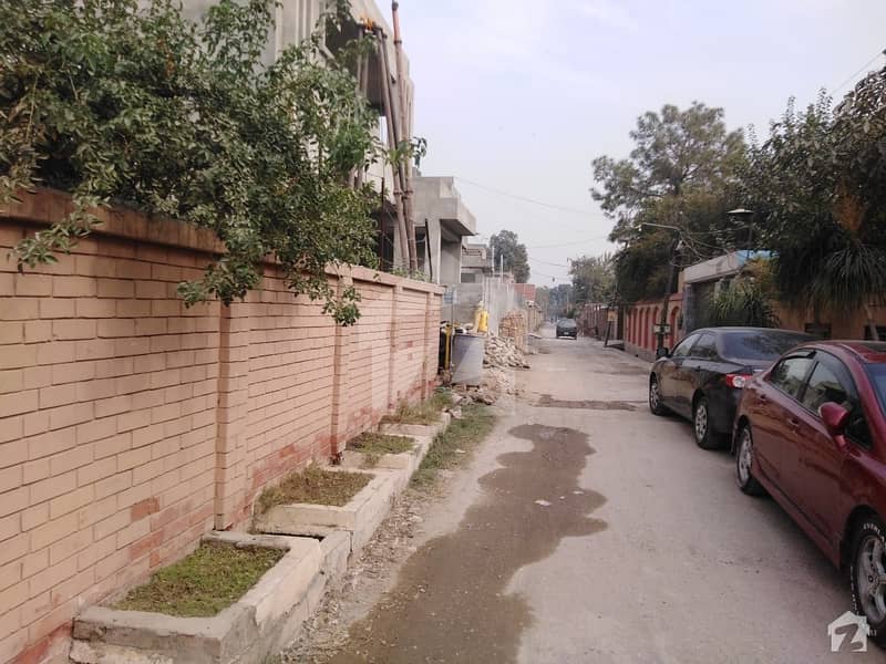 Ideally Located House Of 12 Marla Is Available For Sale In Peshawar