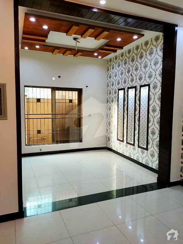 کینال گارڈنز - بلاک اے اے کینال گارڈن لاہور میں 4 کمروں کا 5 مرلہ مکان 1.15 کروڑ میں برائے فروخت۔