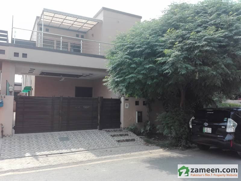 Independent 10 Marla House For Rent In DHA Phase 8 C Villas
