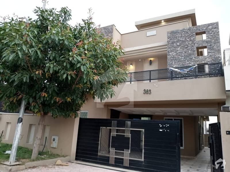 10 Marla House In Bahria Town Phase 8 Of Rawalpindi Is Available For Rent