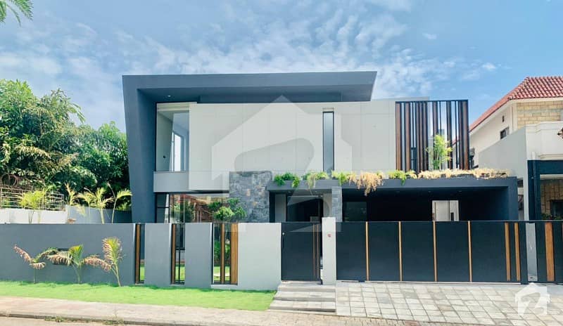 Luxurious 1 Kanal Brand New Designer House For Sale