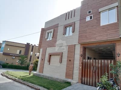 فور سِیزن ہاؤسنگ فیصل آباد میں 4 مرلہ مکان 1.1 کروڑ میں برائے فروخت۔ فور سِیزن ہاؤسنگ فیصل آباد میں 4 مرلہ مکان 1.1 کروڑ میں برائے فروخت۔