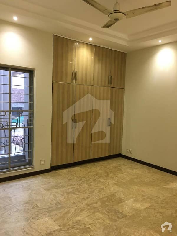 Separate Gate 12 Marla Upper Portion For Rent In Dha Phase 3 Lahore