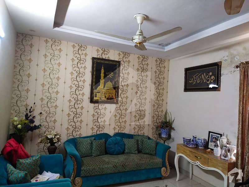 ائیر لائن ہاؤسنگ سوسائٹی لاہور میں 5 کمروں کا 10 مرلہ مکان 2.35 کروڑ میں برائے فروخت۔