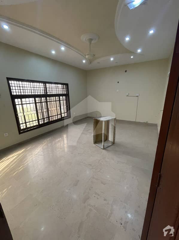 Perfect 2700 Square Feet House In Dha Phase 4 For Rent