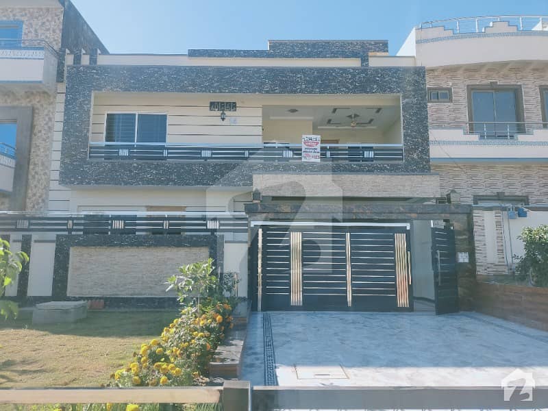 Main Double Road 40 X 80 House For Sale In G-13 Islamabad