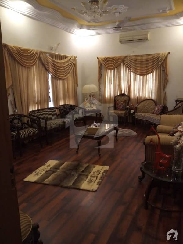 نارتھ ناظم آباد ۔ بلاک کیو نارتھ ناظم آباد کراچی میں 4 کمروں کا 1.2 کنال مکان 5.25 کروڑ میں برائے فروخت۔
