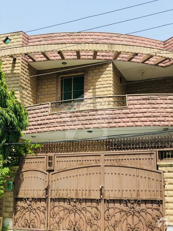 شاہ جمال لاہور میں 4 کمروں کا 10 مرلہ مکان 85 ہزار میں کرایہ پر دستیاب ہے۔
