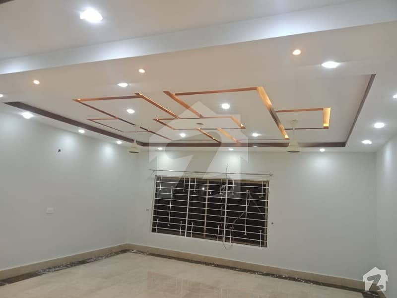 4500 Square Feet Upper Portion In Lahore Is Available For Rent