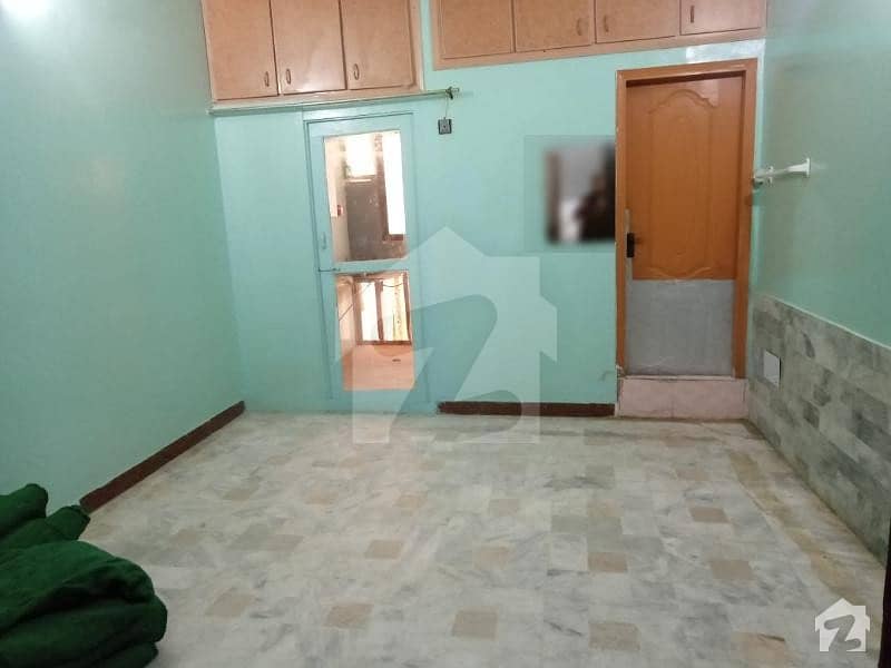 1 Room For Rent With Washroom And  Kitchen For Bachelors & Small Families