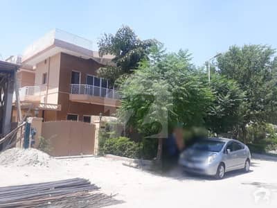 1080 Square Feet House In F-11/2 For Sale
