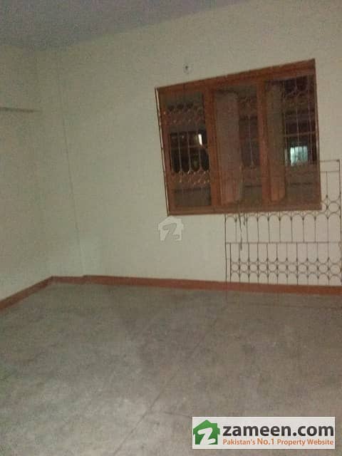 Al Karam - Flat Is Available For Sale Al Karam - Flat Is Available For Sale