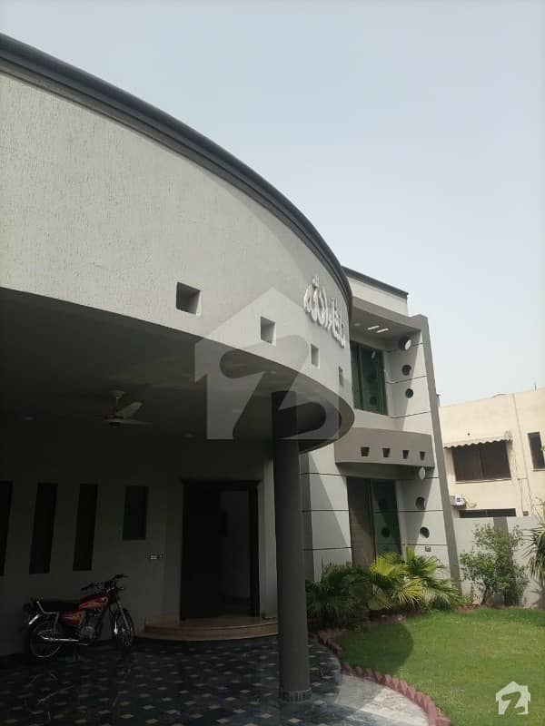 1 Kanal House Almost Brand New Available For Rent Office Use Our Family Use