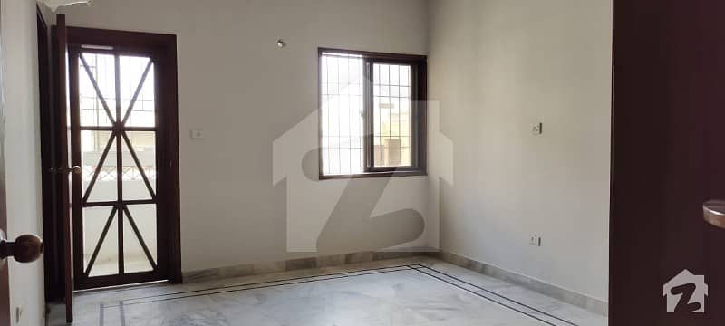 3 Bed with Servant Room Apartment For Rent