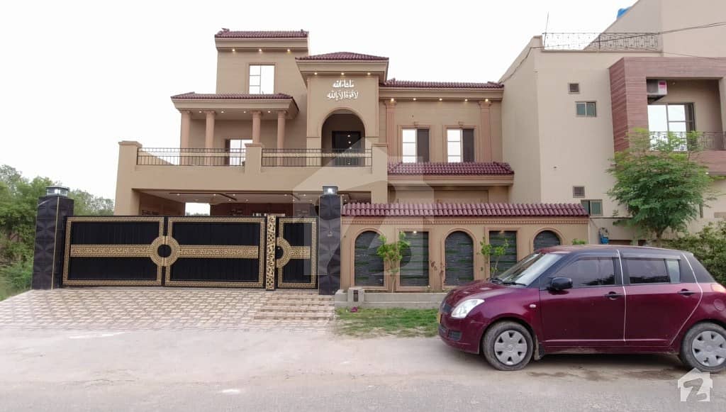 1 Kanal House Is Available For Sale In Nasheman-e-Iqbal