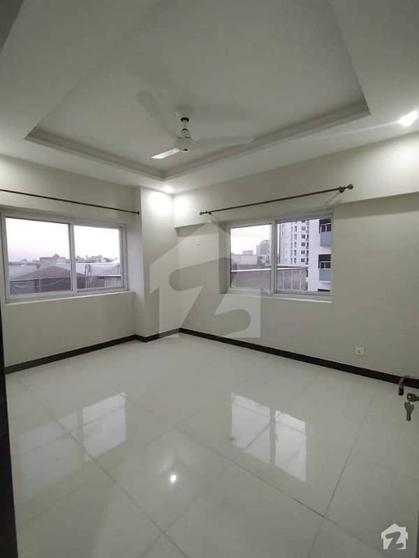 Brand New Luxury 3 bed Apartment Available for rent in Capital Residencia E11 Main margalla Road