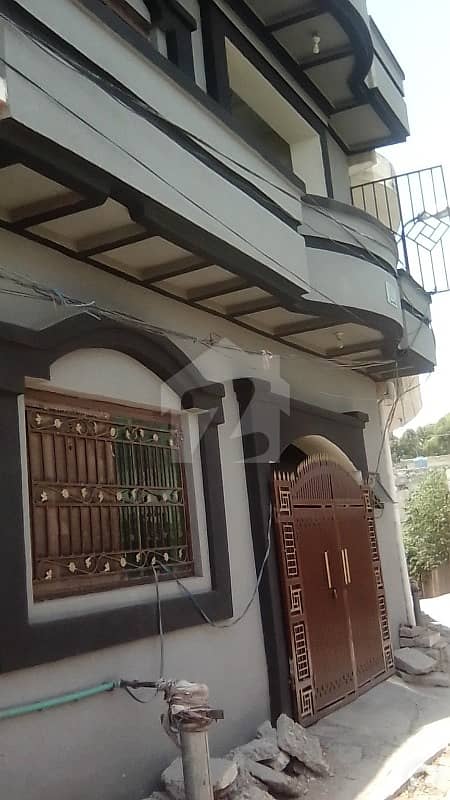 ڈیفینس کالونی راولپنڈی میں 3 کمروں کا 3 مرلہ مکان 92 لاکھ میں برائے فروخت۔
