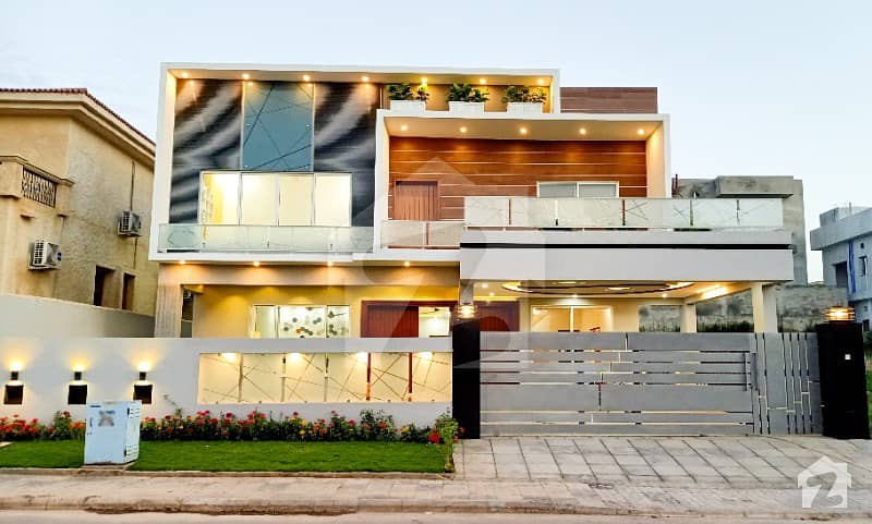 New Stylish Owner Built Designer House On Prime Location