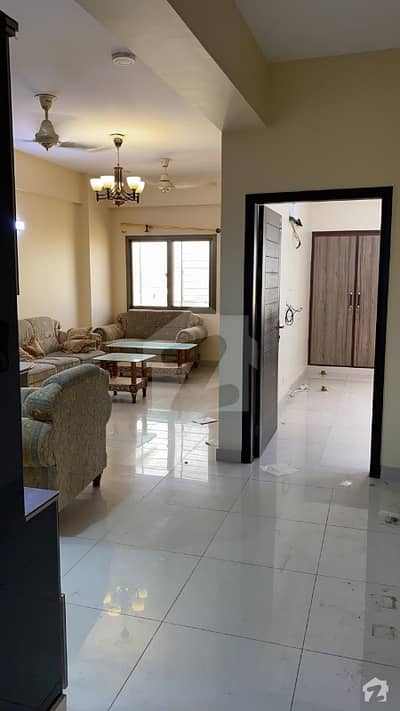 Ideally Located Flat Of 1300 Square Feet Is Available For Sale In Khaliq-Uz-Zaman Road