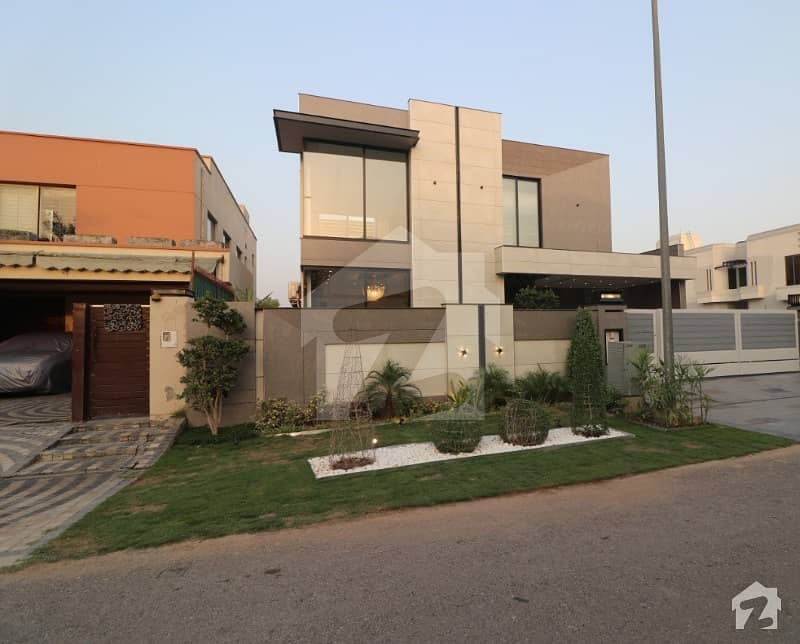 ڈی ایچ اے فیز 5 ڈیفنس (ڈی ایچ اے) لاہور میں 6 کمروں کا 1 کنال مکان 12.25 کروڑ میں برائے فروخت۔