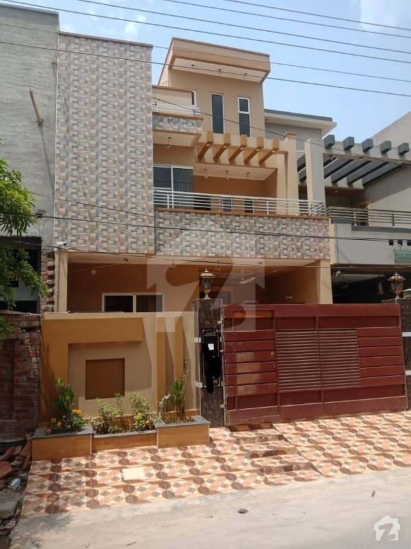 8 Marla Brand New Modern Design Solid House Near Park And Masjid
