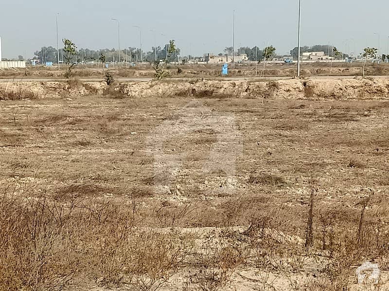 1 Kanal Plot at Hot Location in DHA Phase 6