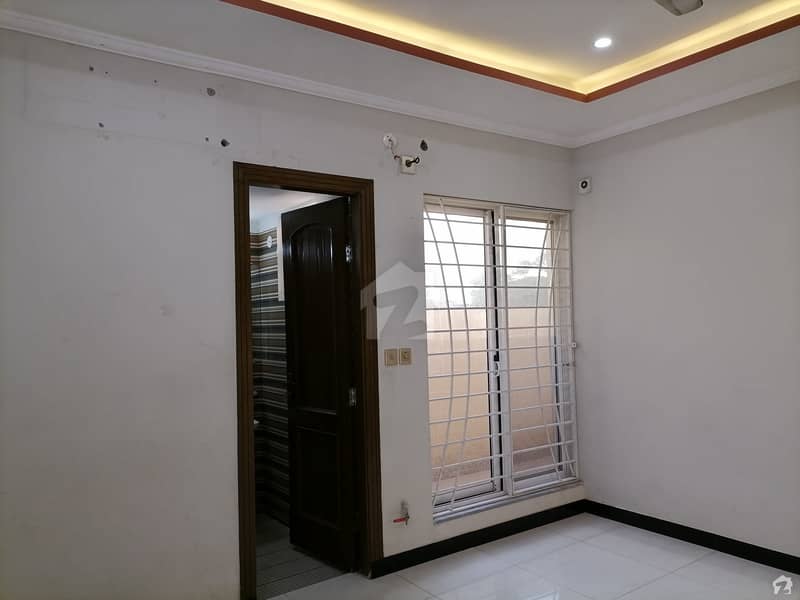 In Hub Commercial 690 Square Feet 2 Bed Apartment
