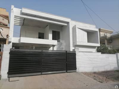 مرغزار آفیسرز کالونی لاہور میں 6 کمروں کا 1 کنال مکان 2.63 کروڑ میں برائے فروخت۔