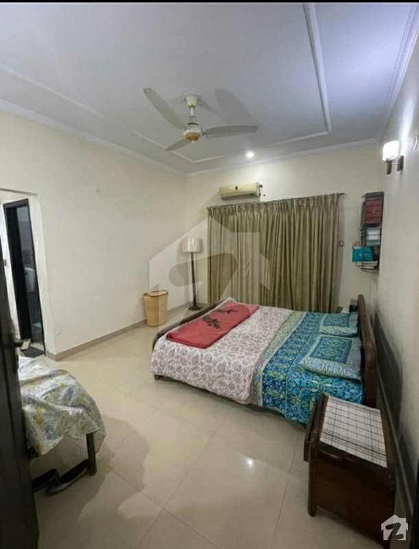 فیصل ٹاؤن ۔ بلاک بی فیصل ٹاؤن لاہور میں 4 کمروں کا 10 مرلہ مکان 90 ہزار میں کرایہ پر دستیاب ہے۔