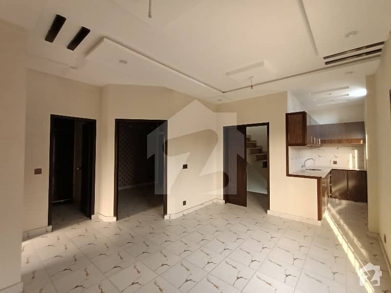 فارمانئیٹس ہاؤسنگ سکیم لاہور میں 3 کمروں کا 3 مرلہ مکان 85 لاکھ میں برائے فروخت۔