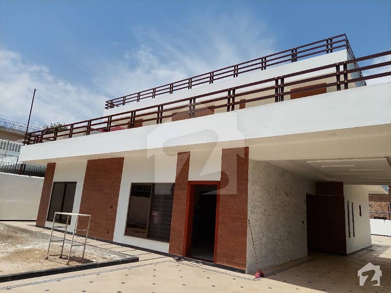 E-7 Brand New 05 Bedroom  House At Prime Location For Rent With Beautiful Lawn