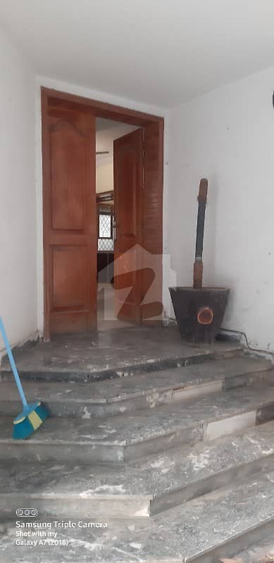 F-11 Most Beautiful Prime Location Old House For Sale Very Reasonable Price Dead End Street Margalla Facing