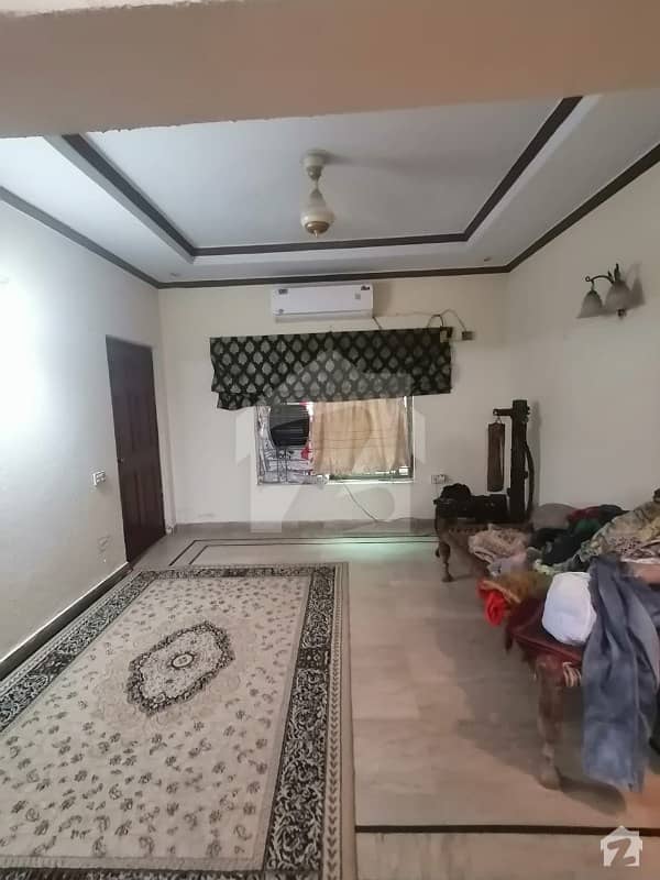 جوہر ٹاؤن فیز 2 جوہر ٹاؤن لاہور میں 3 کمروں کا 5 مرلہ مکان 50 ہزار میں کرایہ پر دستیاب ہے۔