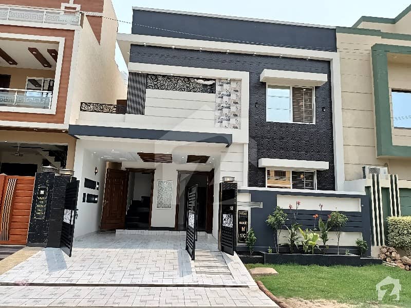 کینال گارڈن - بلاک ایچ کینال گارڈن لاہور میں 5 کمروں کا 7 مرلہ مکان 1.75 کروڑ میں برائے فروخت۔
