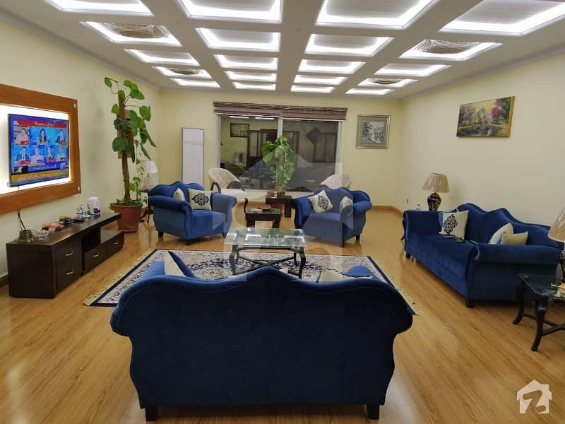 3 Bed Very Luxury Apartment Furnish Excellent Condition In F-11 Markaz