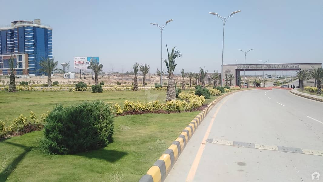 ڈی ایچ اے ڈیفینس پشاور میں 1 کنال رہائشی پلاٹ 2.45 کروڑ میں برائے فروخت۔