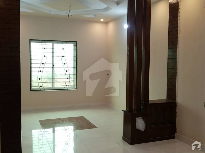 سعید کالونی فیصل آباد میں 2 کمروں کا 4 مرلہ مکان 85 لاکھ میں برائے فروخت۔