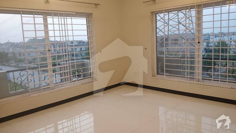 1 Kanal Brand New Upper Portion For Rent In Dha 2