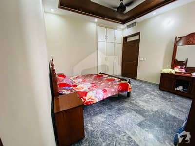 عامر ٹاؤن ہربنس پورہ لاہور میں 10 کمروں کا 10 مرلہ مکان 2.35 کروڑ میں برائے فروخت۔