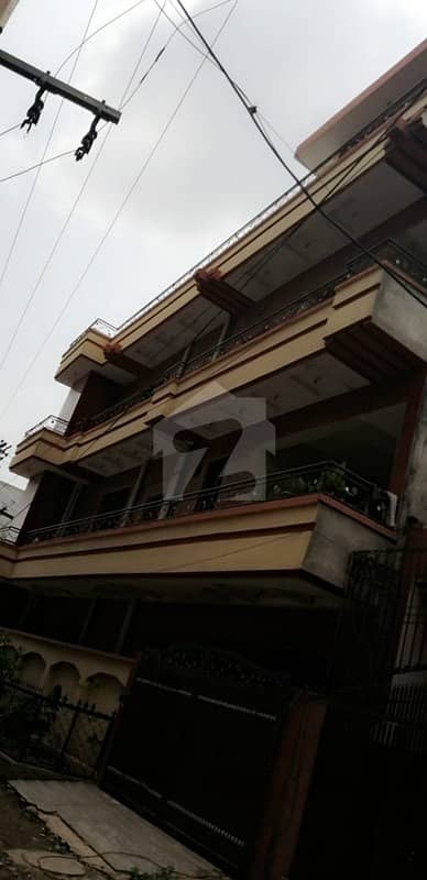 ممتاز کالونی راولپنڈی میں 9 کمروں کا 10 مرلہ مکان 3 کروڑ میں برائے فروخت۔