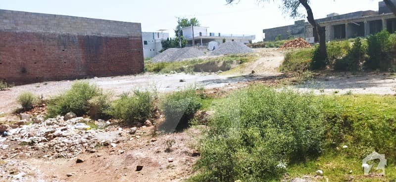 دھمیال روڈ راولپنڈی میں 6 مرلہ رہائشی پلاٹ 30 لاکھ میں برائے فروخت۔