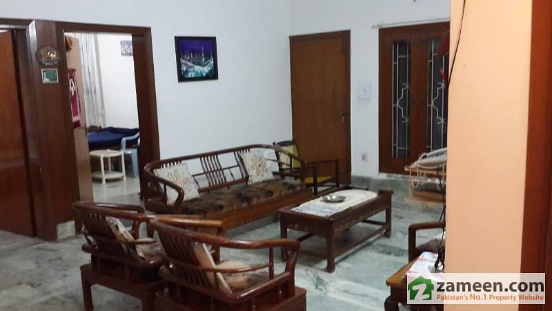 A Residential house for sale at Gillani colony Multan