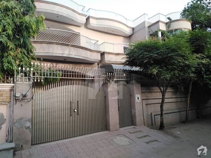 9 Marla House For Sale In Satellite Town Sargodha