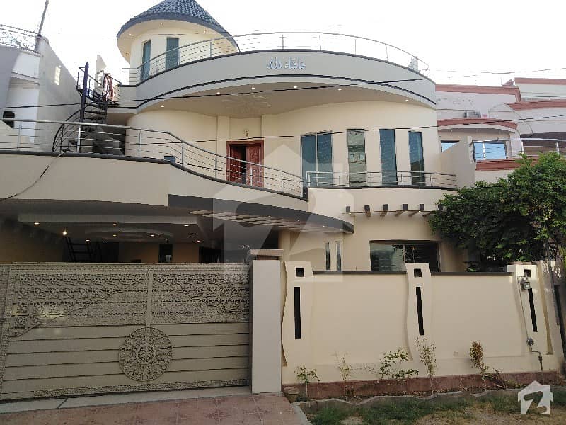 10.5 Marla House For Sale In Hashmi Garden