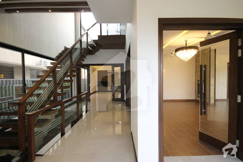 ڈی ایچ اے فیز 6 ڈیفنس (ڈی ایچ اے) لاہور میں 6 کمروں کا 1 کنال مکان 5.95 کروڑ میں برائے فروخت۔