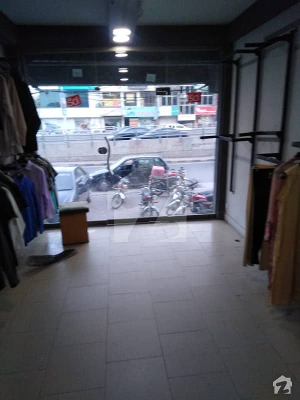 3 Marla Shop With Bathroom And Tile Flooring For Rent In Cavalry Ground