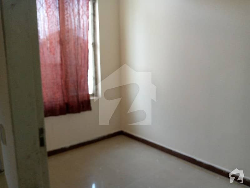 Flat Available For Rent Ideal Location In Satellite Town