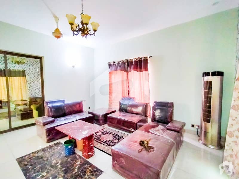1 Kanal Facing Park Owner Build Luxurious Bungalow For Sale 1 Kanal Facing Park Owner Build Luxurious Bungalow For Sale