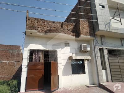 خالد گارڈن فیصل آباد میں 2 کمروں کا 3 مرلہ مکان 38 لاکھ میں برائے فروخت۔ خالد گارڈن فیصل آباد میں 2 کمروں کا 3 مرلہ مکان 38 لاکھ میں برائے فروخت۔